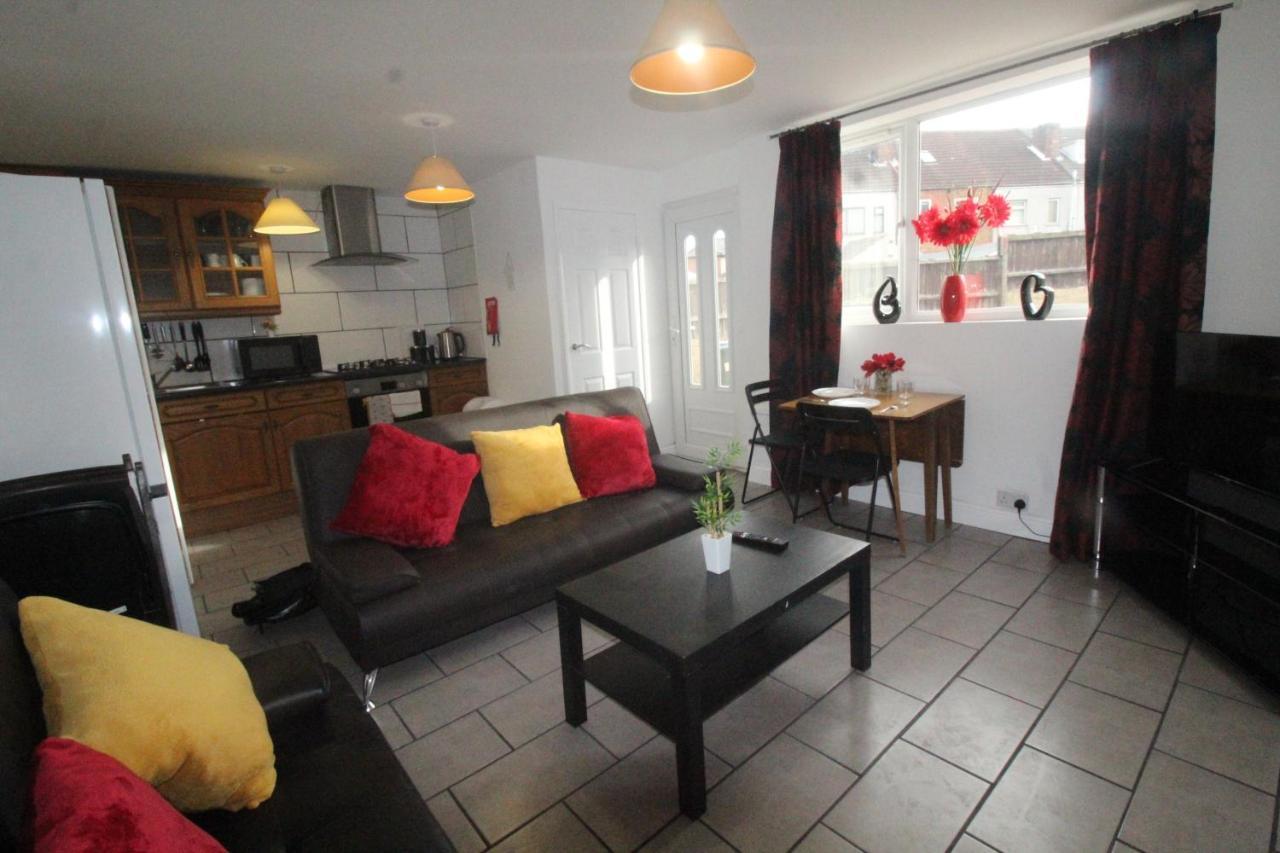 Dinnington House Dinnington By Smart Corporate Stays Zewnętrze zdjęcie
