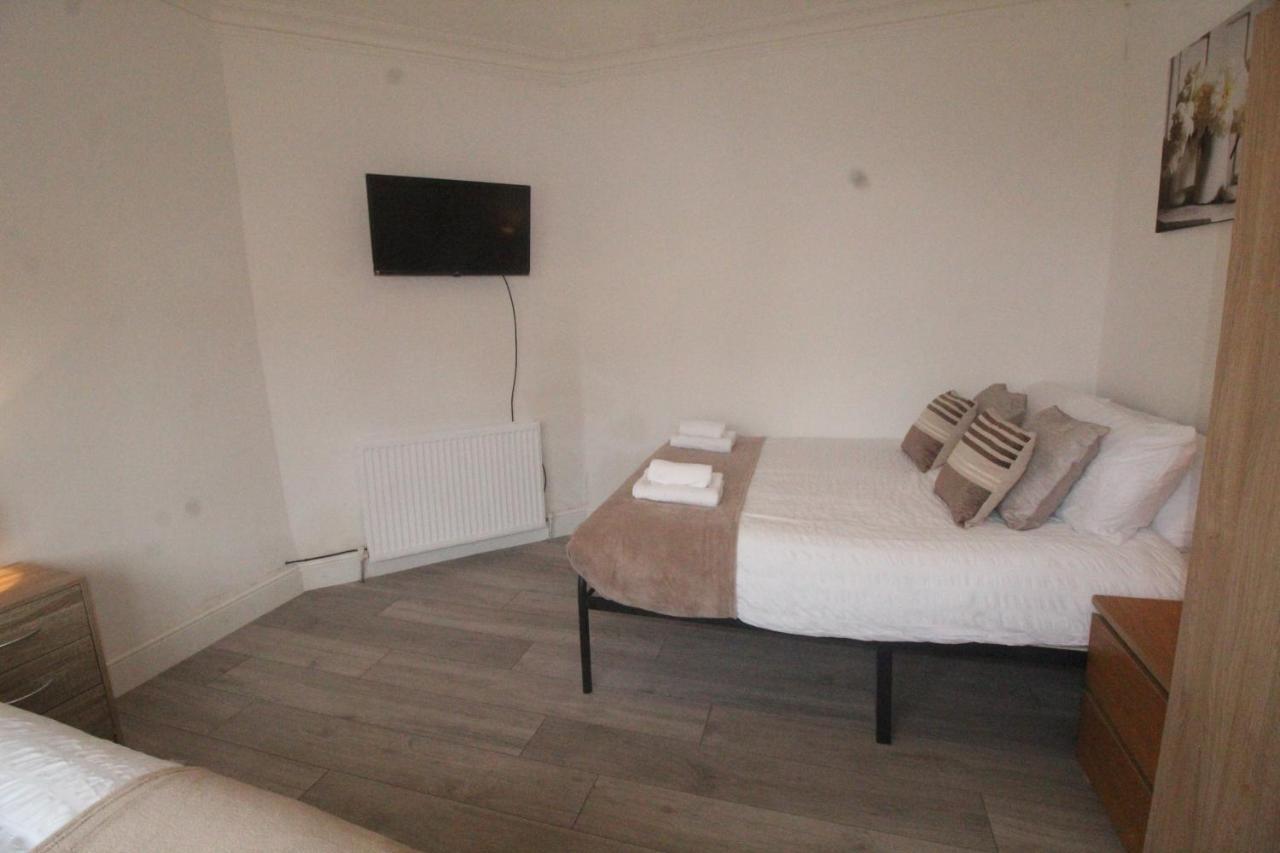 Dinnington House Dinnington By Smart Corporate Stays Zewnętrze zdjęcie